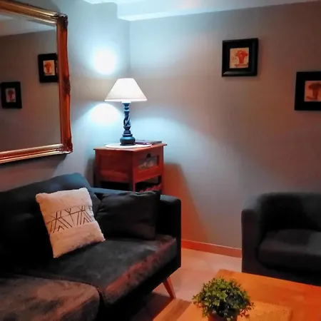 Maison De Village Avec Jardin Clos, Randonnees, Velos Gratuits, Cheminee Et Equipements Bebe. - Fr-1-616-232