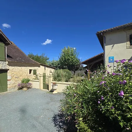 منزل ريفي En Perigord Avec Jardin Clos Et Cheminee - Fr-1-616-232