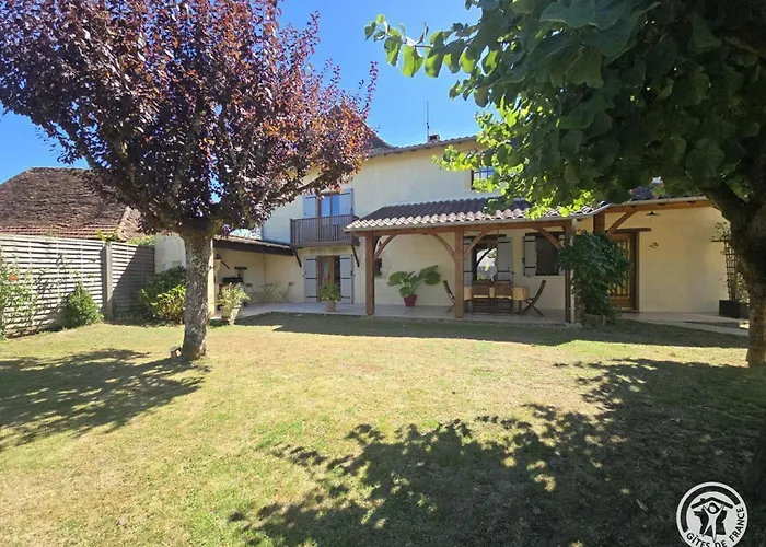 En Perigord Avec Jardin Clos Et Cheminee - Fr-1-616-232 Casa de Férias *